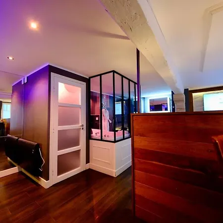 Centre - Welcome To Apartment