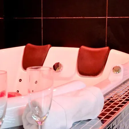 Centre - Welcome To *