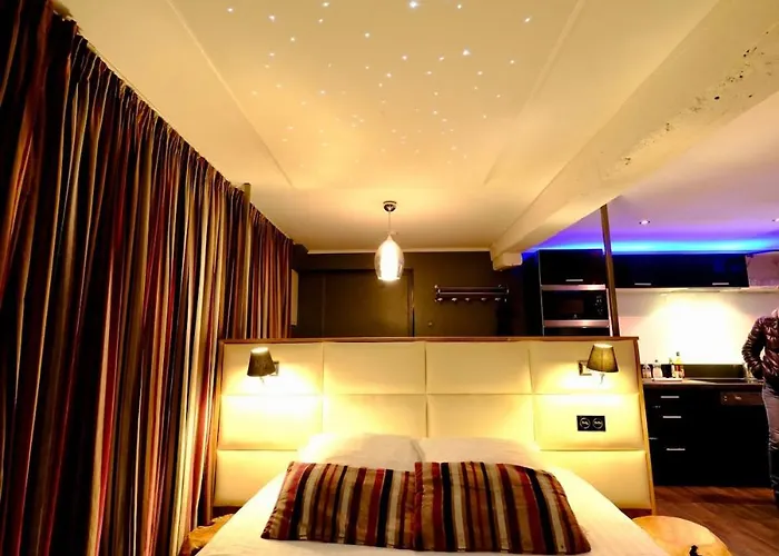 Centre - Welcome To *